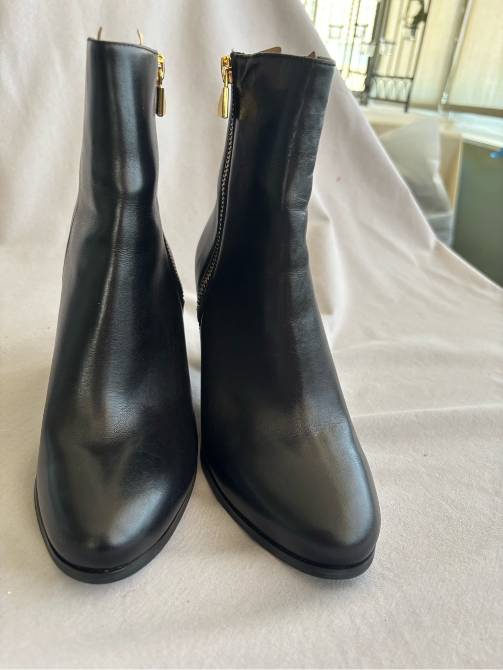 Classic Black Leather Ankle Boots with Gold Zip 7 MICHAEL KORS